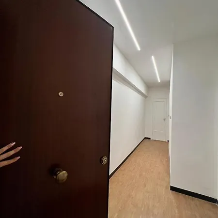 Apartament In The Center Of 3 Beds Apartment