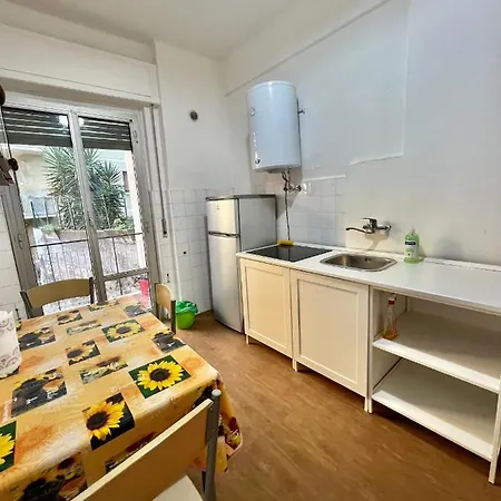 Apartament In The Center Of 3 Beds Genoa